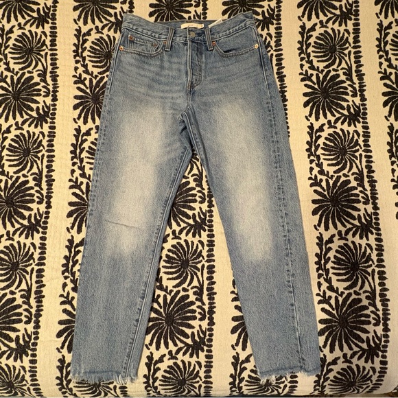 Levi’s Wedgie Jeans - Picture 7 of 8